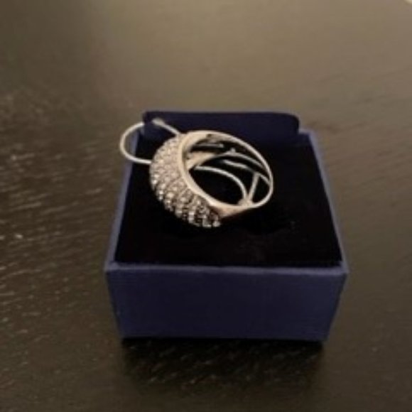 Swarovski Ring - Picture 2 of 3